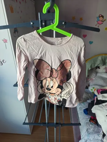 Tee shirt manche longue minnie taille 8 ans