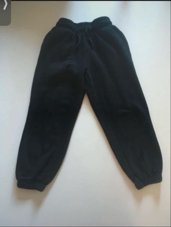 Pantalon sport pour garçon TRÈS BON ÉTAT taille 6 ans couleur noir