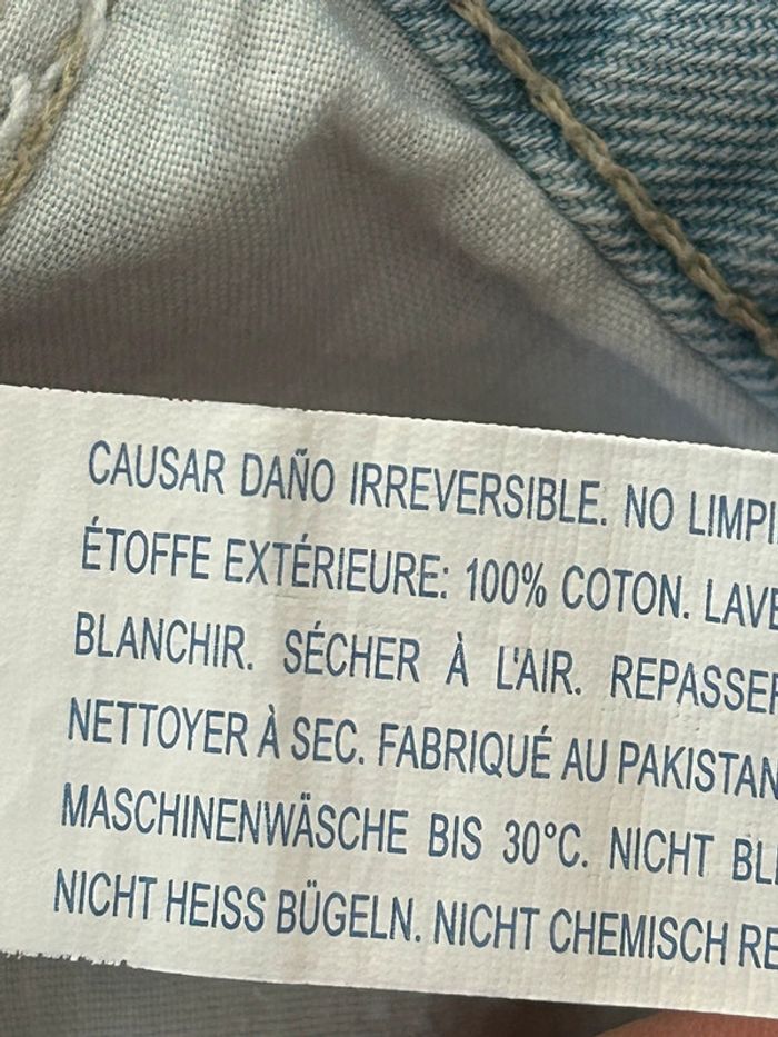 Short en jean Forever 21 taille 34 - photo numéro 4