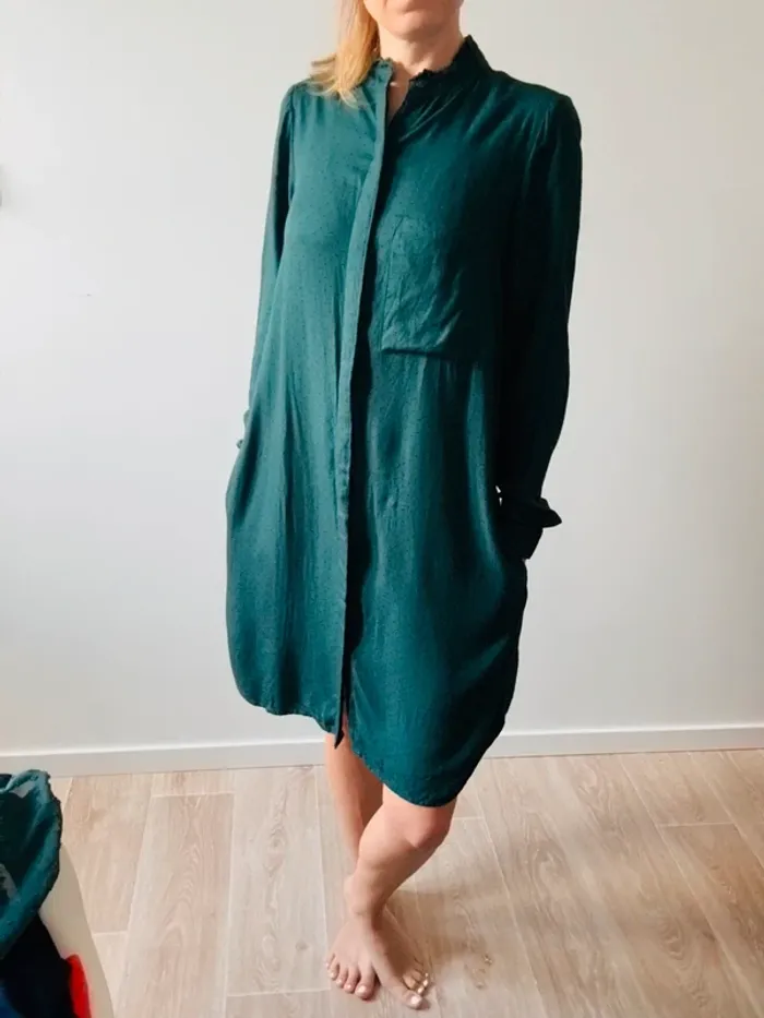 Robe vert foncé à poids noir Kiabi taille 34 en très bon état