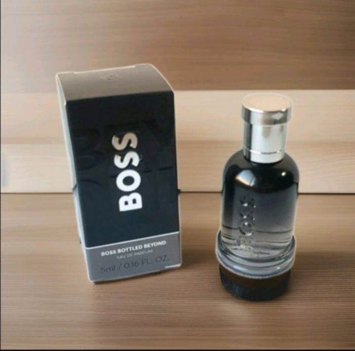 Miniature de parfum Boss Bottled Beyond