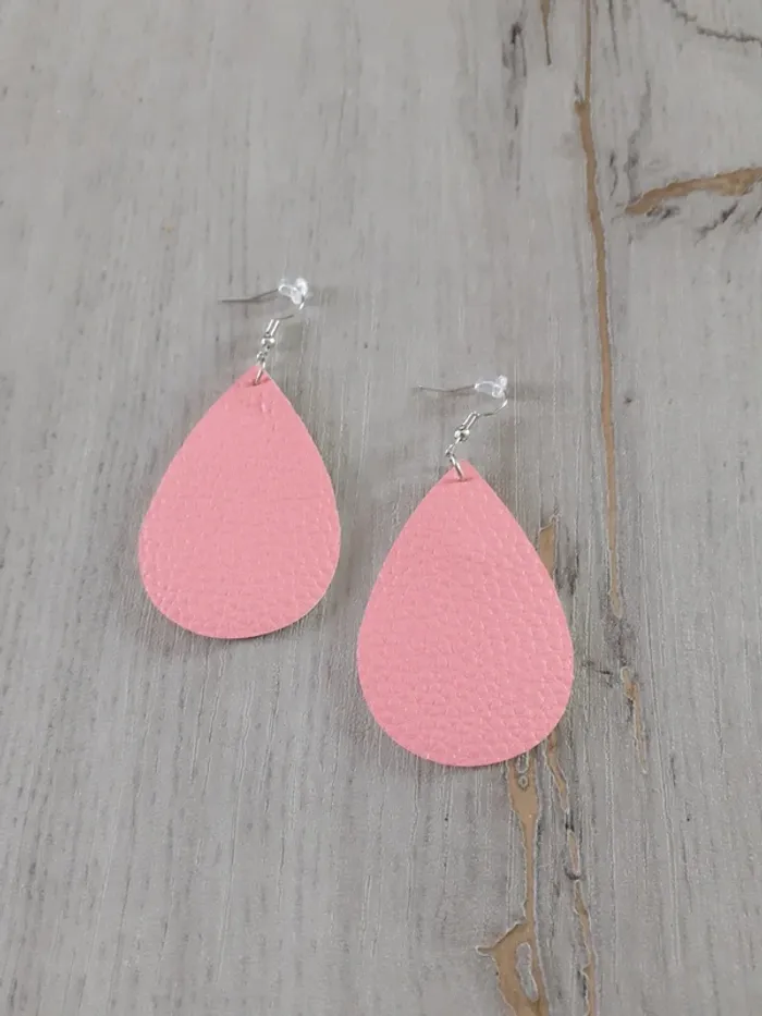 Boucles d'oreilles roses