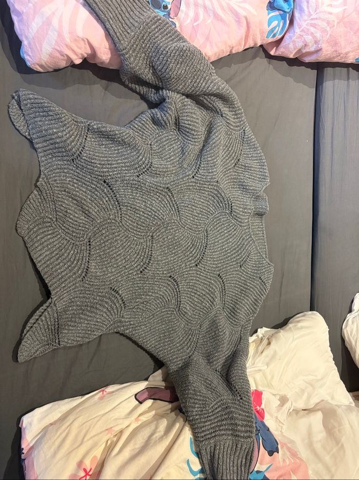 Pull gris