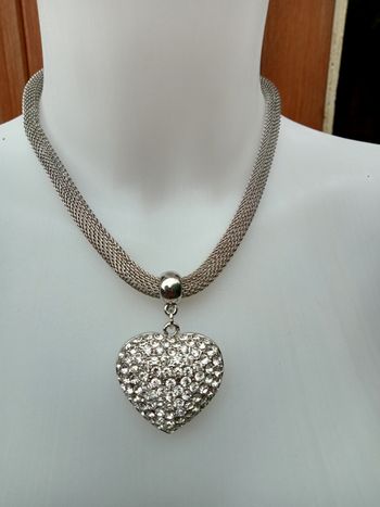 Collier coeur et zircons