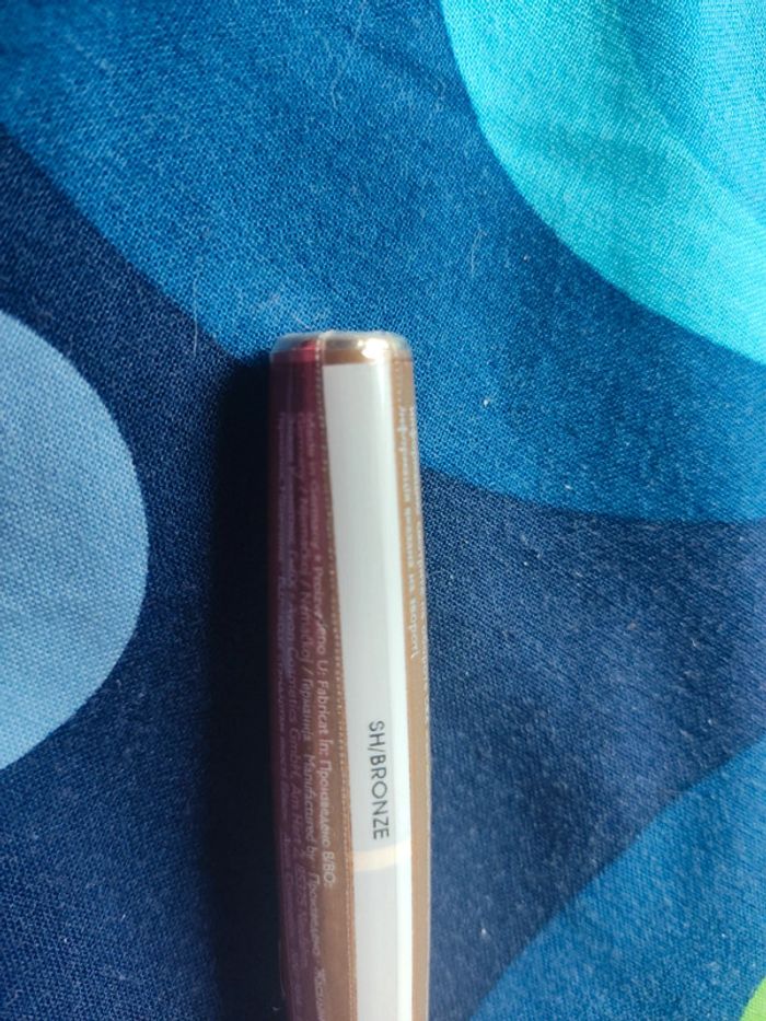 Stylo 3 en 1 avon - photo numéro 2