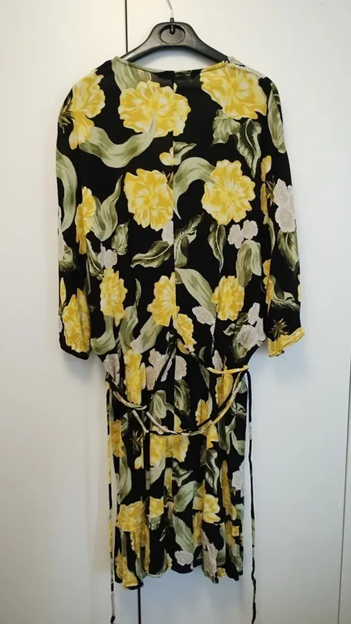 Robe courte Zara - photo numéro 3