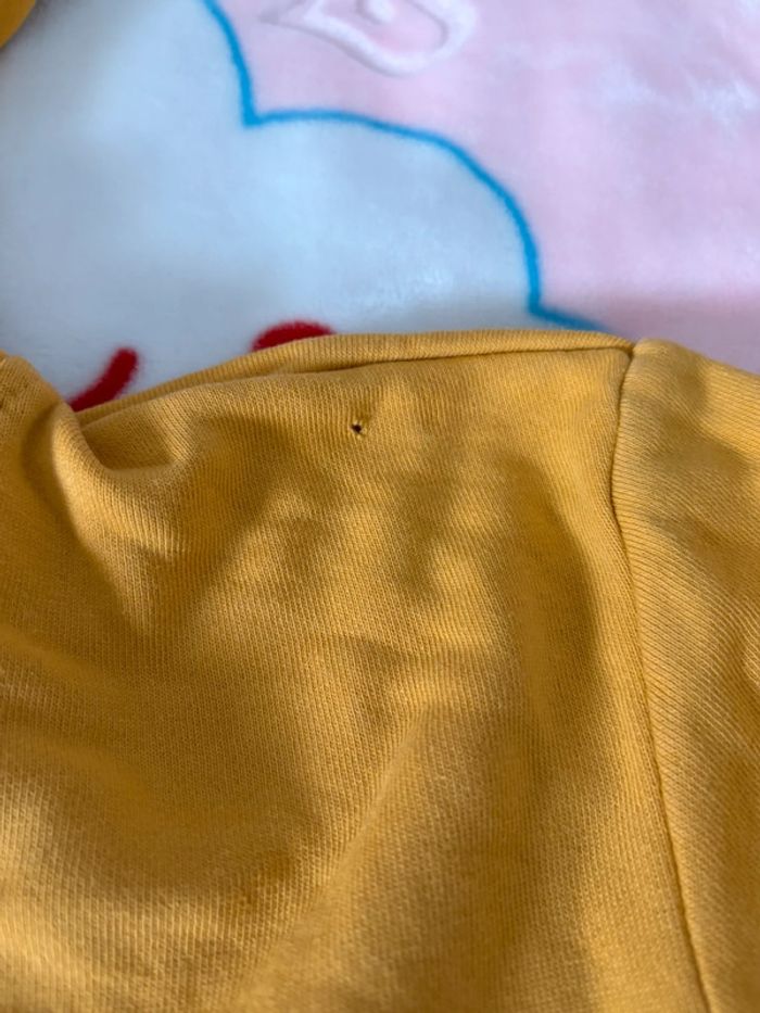 Sweat jaune - photo numéro 7