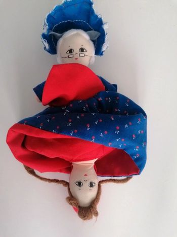 Marionnette double grand mère et chaperon rouge🧓🏻