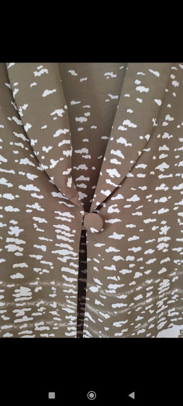 Joli chemise/veste légère courtes manches taille 44 C&A - photo numéro 4