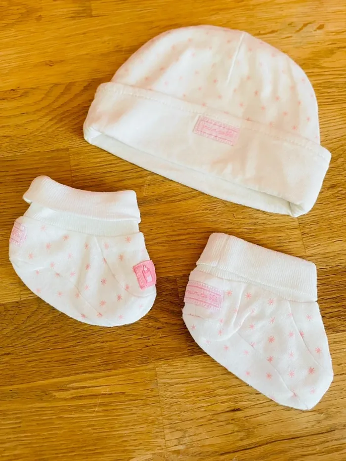 Ensemble bonnet et chaussons naissance