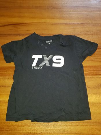 T-shirt col V noir garçon 4 ans