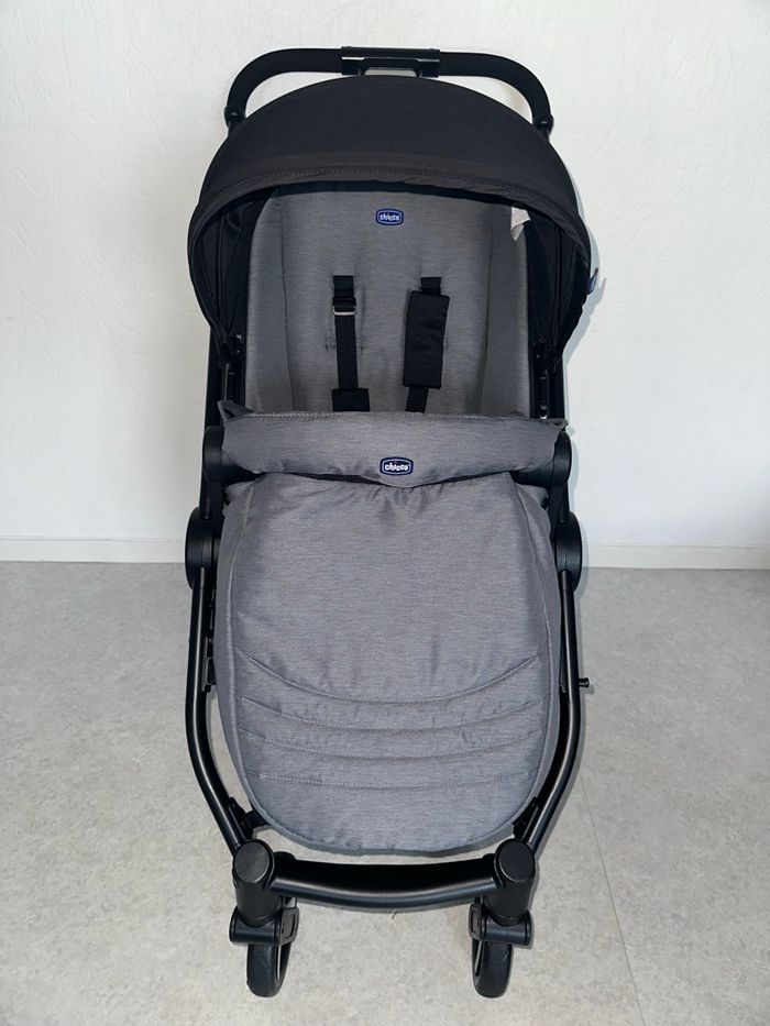 Poussette Chicco best friend comme neuve - photo numéro 4