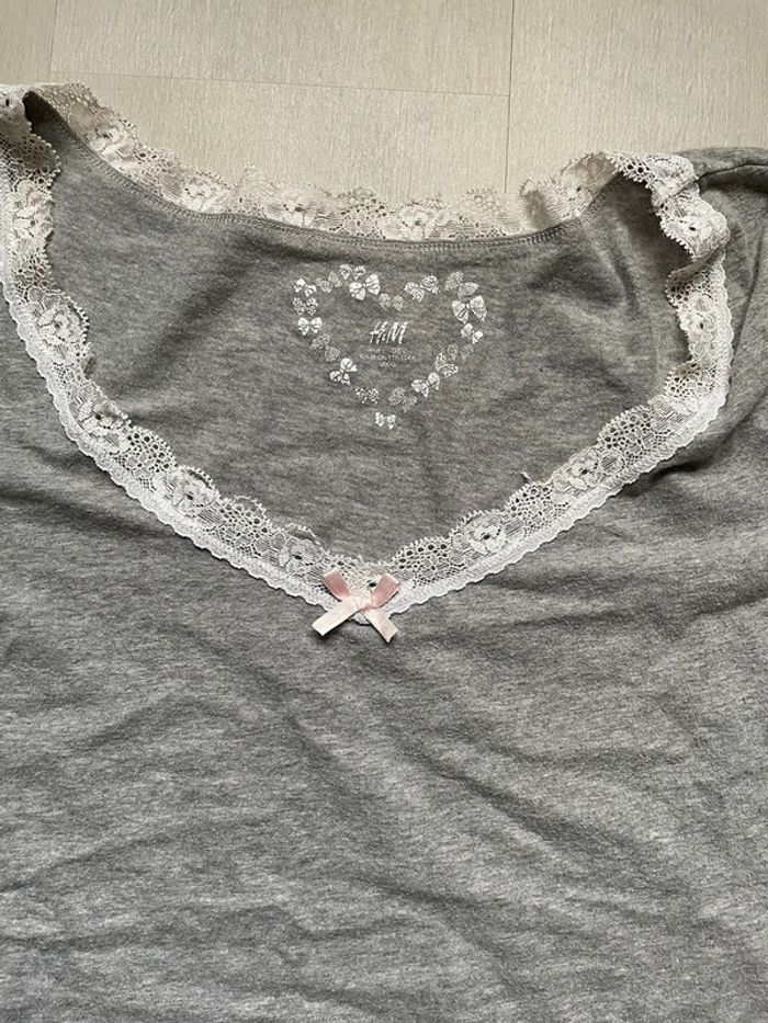 T-shirt Y2K dentelle gris H&M - photo numéro 4