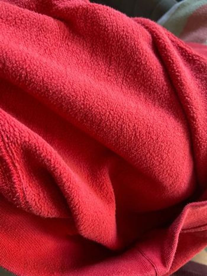 Sweat rouge - photo numéro 3