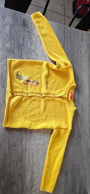 Gilet fille tissaia taille 6 ans