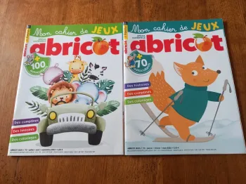 Cahiers de jeux "Abricot" Neufs.