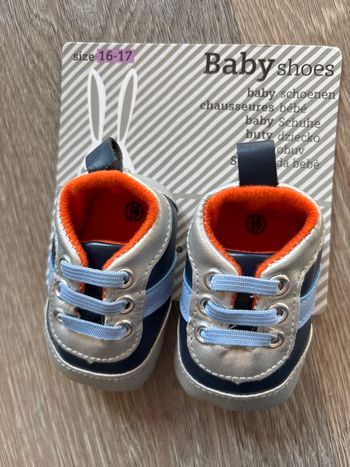 Chaussures bébé 16/17