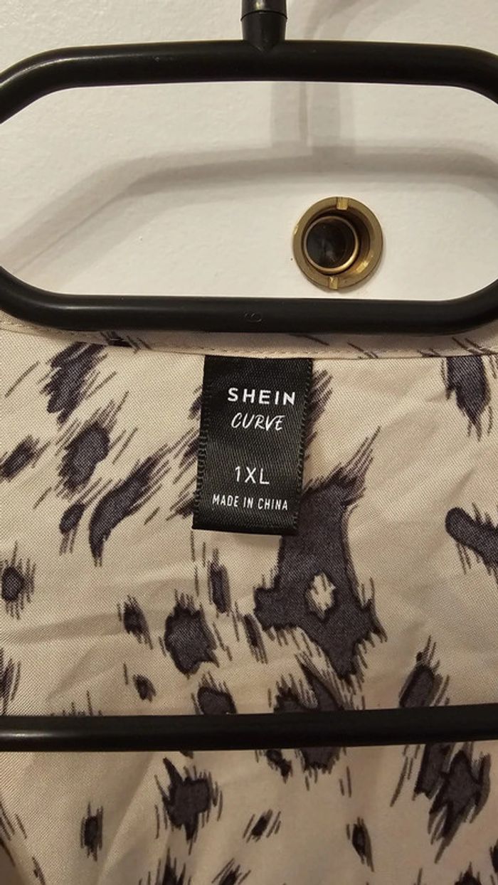 Blouse SHEIN Curve 1XL neuve - photo numéro 2