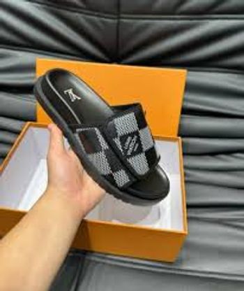 Sandales claquettes louis Vuitton noir 42