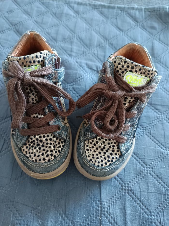 Chaussures GBB Fille T 24