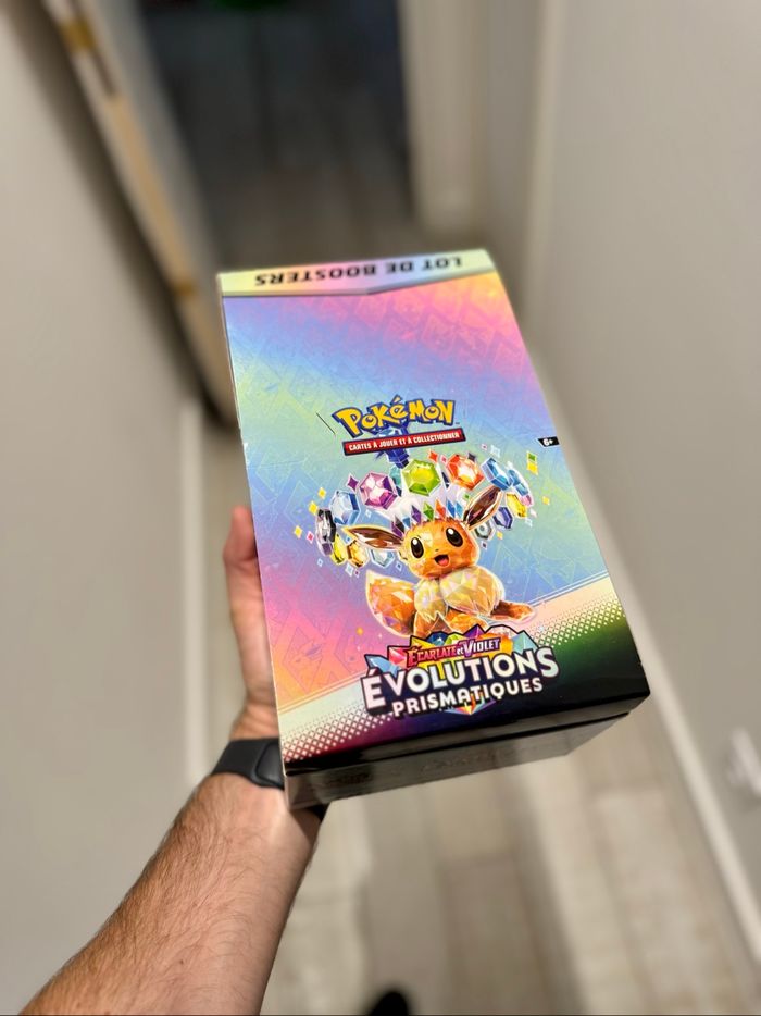 [NEUF] Display Bundle EV8.5 Pokémon Évolutions prismatiques