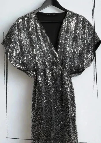 Robe à sequins gris argenté Metallic grey sequin dress First & I Taille XS