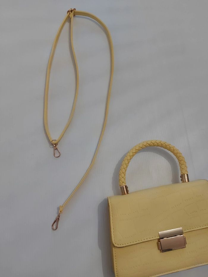 Sac à main jaune clair très peu servi dimensions en photos - photo numéro 14