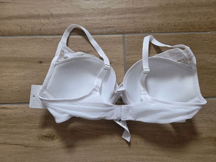 Soutien gorge chandelle 85 D - photo numéro 2