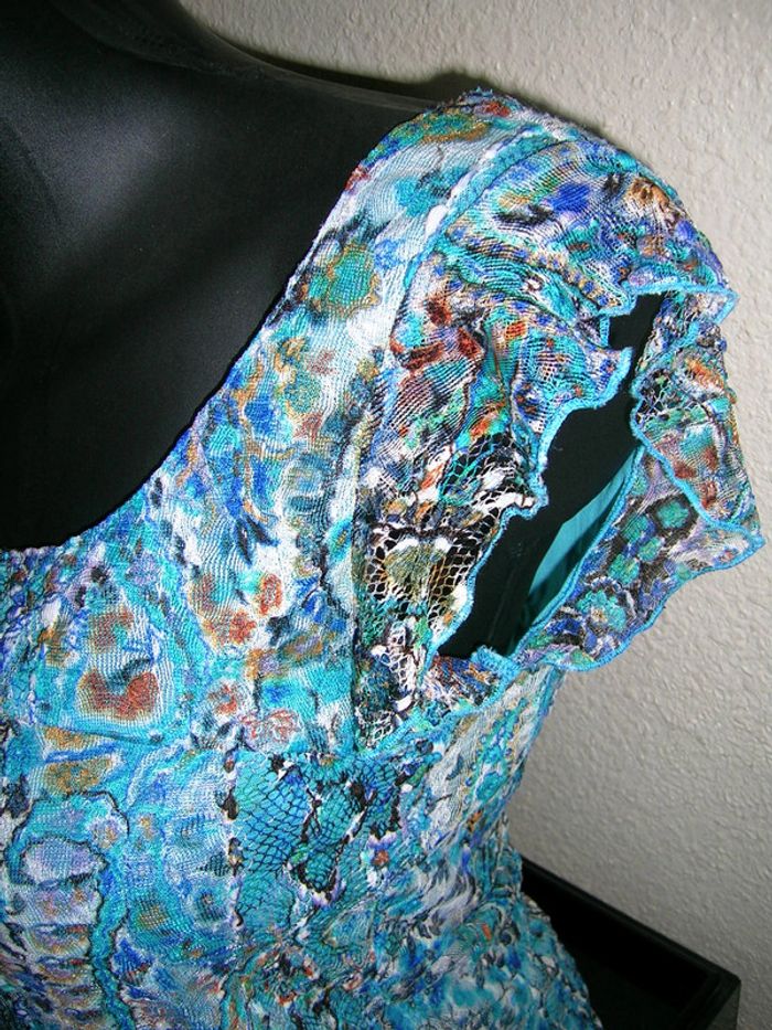 haut doublé à motifs style dentelle Taille 1 neuf - photo numéro 4