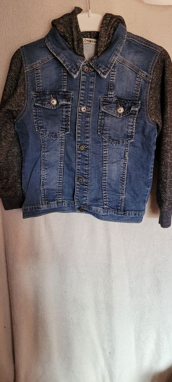 Veste en jean's avec capuche