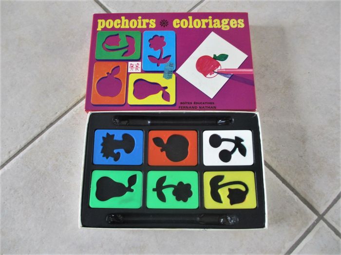 Boîte de 6 pochoirs fleurs, fruits, champignon - photo numéro 2