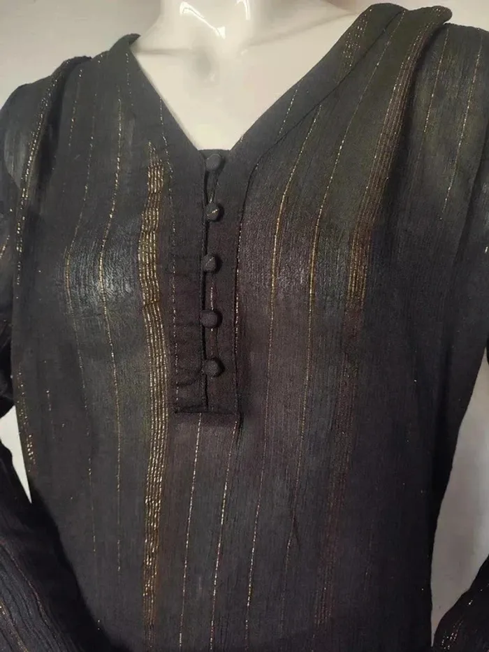 Blouse noire - photo numéro 3