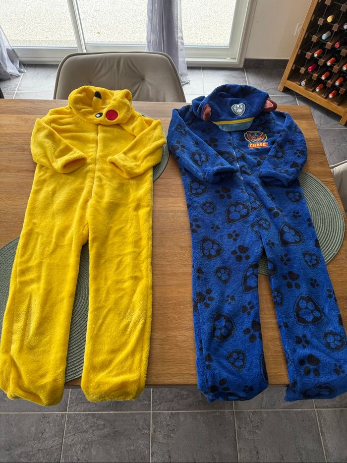 Lot d’habilles 6 ans en très bon état - photo numéro 2