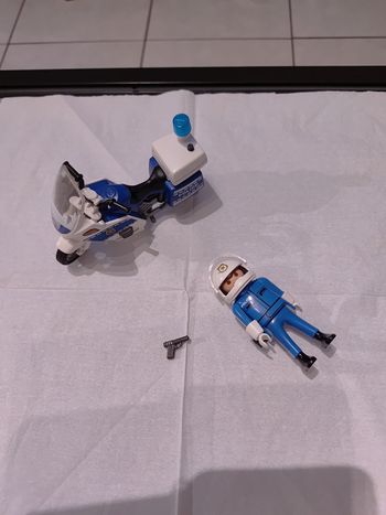 Motard de police. Playmobil n°4262