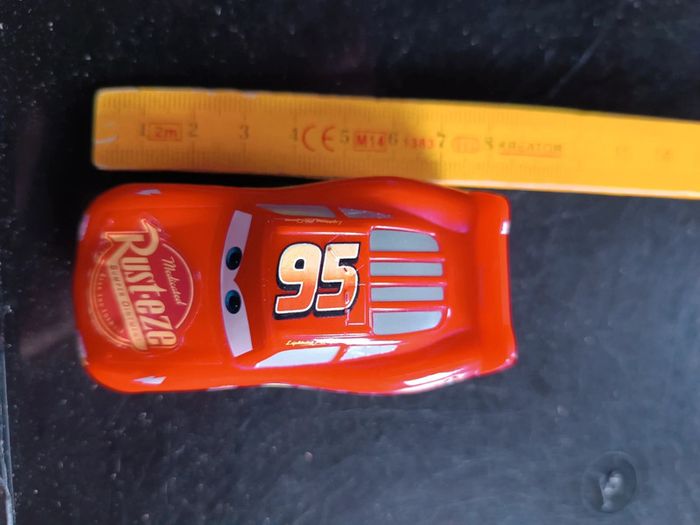 Voiture cars flash mc Queen