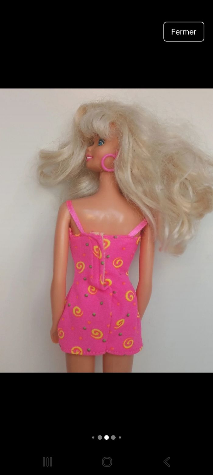 Poupée mattel barbie vintage Barbie Ruffle Fun 
Poupée et ensemble compris - photo numéro 5