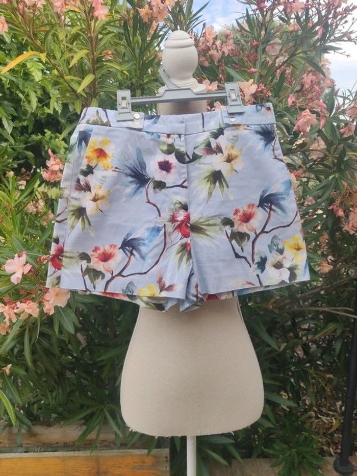 Short coton/élasthanne fleuri zara taille 36