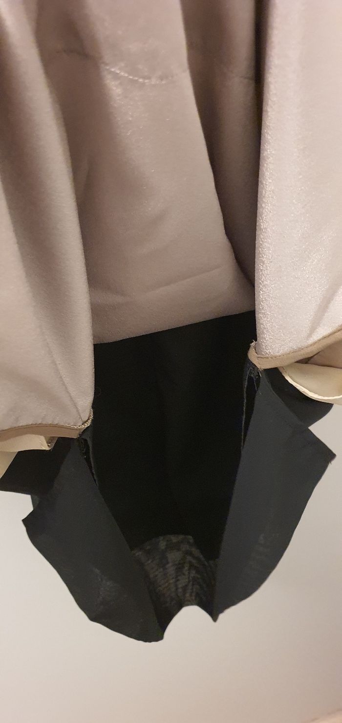 Robe mi-longue sans manches voile à pans - photo numéro 6