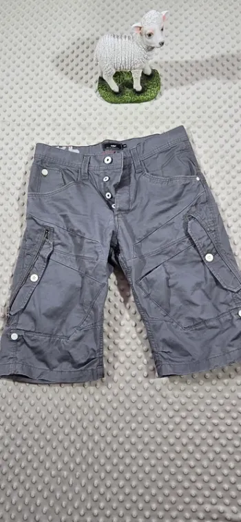 Short cargo 38