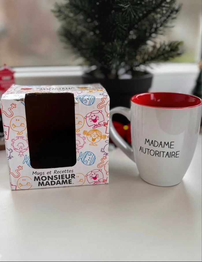 5 tasses - mugs - Monsieur Parfait - Madame Casse pied - Madame Boulot - Madame autoritaire - photo numéro 5