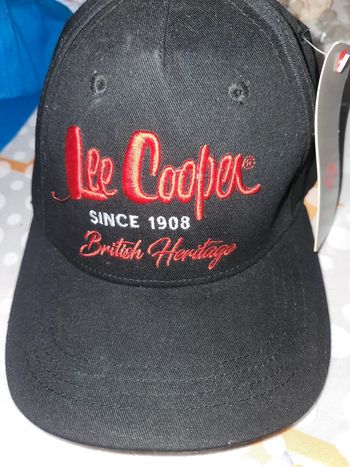 Lot de 2 casquettes Lee cooper