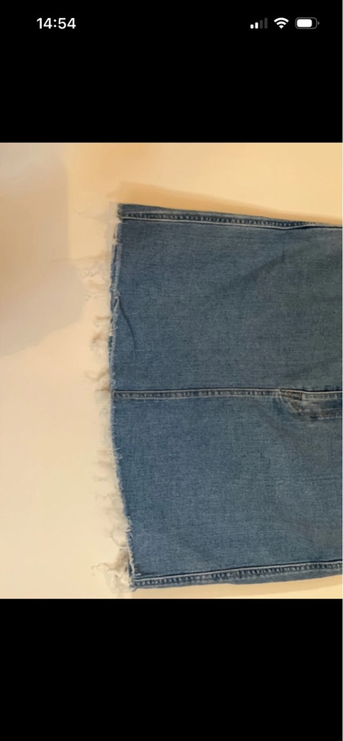 Jupe jean déchiré - photo numéro 2