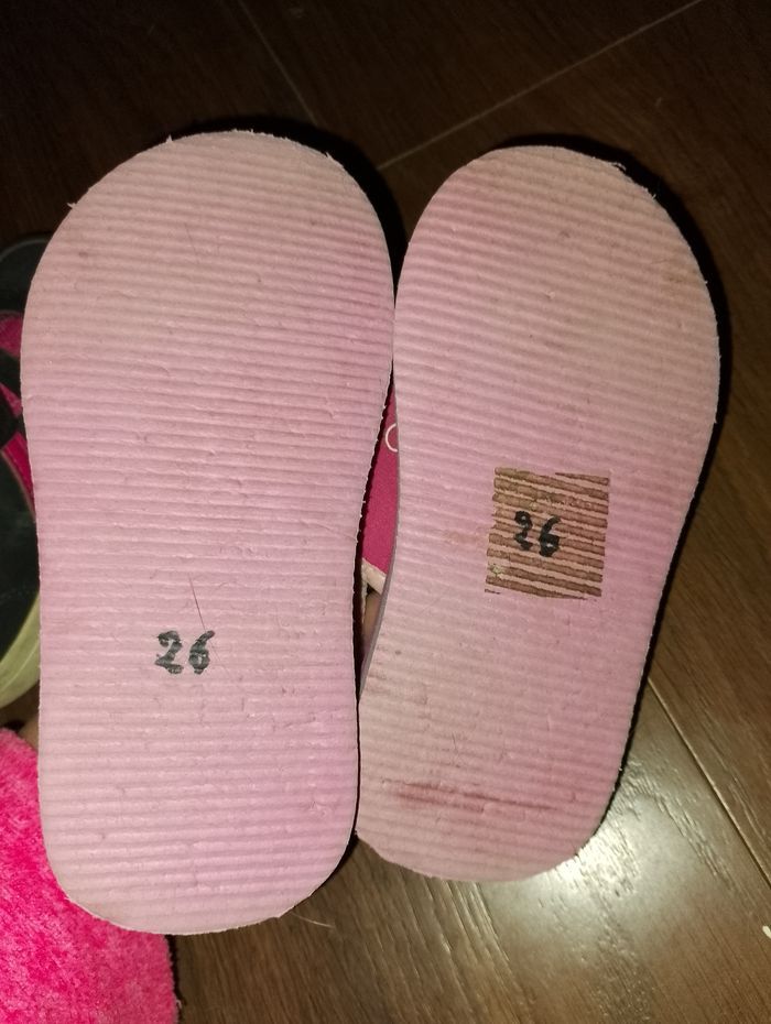 Basket adidas et sandalette p.25 - photo numéro 10