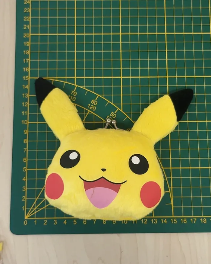 Porte-monnaie peluche Pokemon Pikachu occaz - photo numéro 6