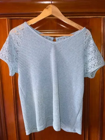 Tee shirt dentelle