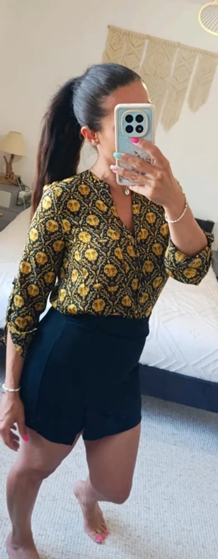Top blouse haut Zara S noir et jaune légère et fluide - photo numéro 2