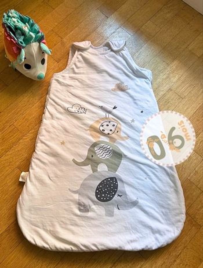 ✨ Gigoteuse Bébé (0-6 Mois) - Design Éléphants & Étoiles - Baby Best ✨