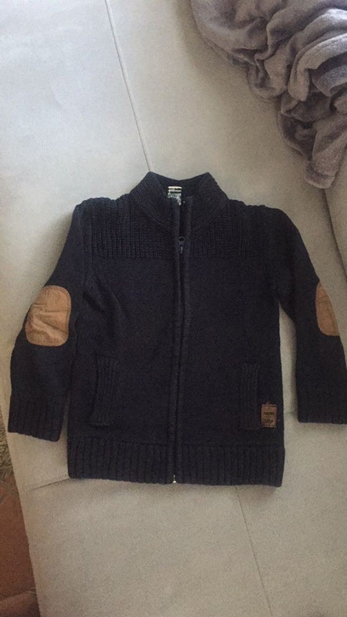 Gilet garçon bleu marine T5 ans Tape a l’œil