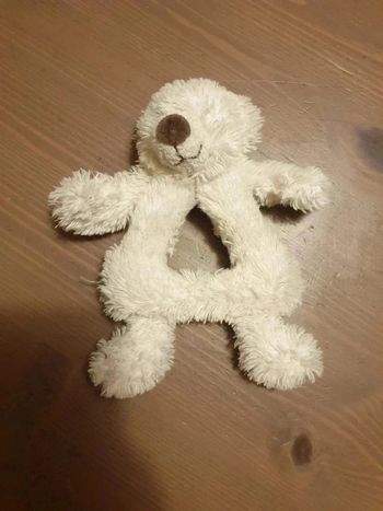 Doudou Ours polaire triangle hochet