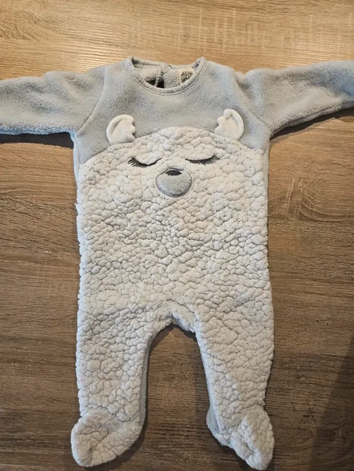 Pyjama polaire taille 3 mois 🌸